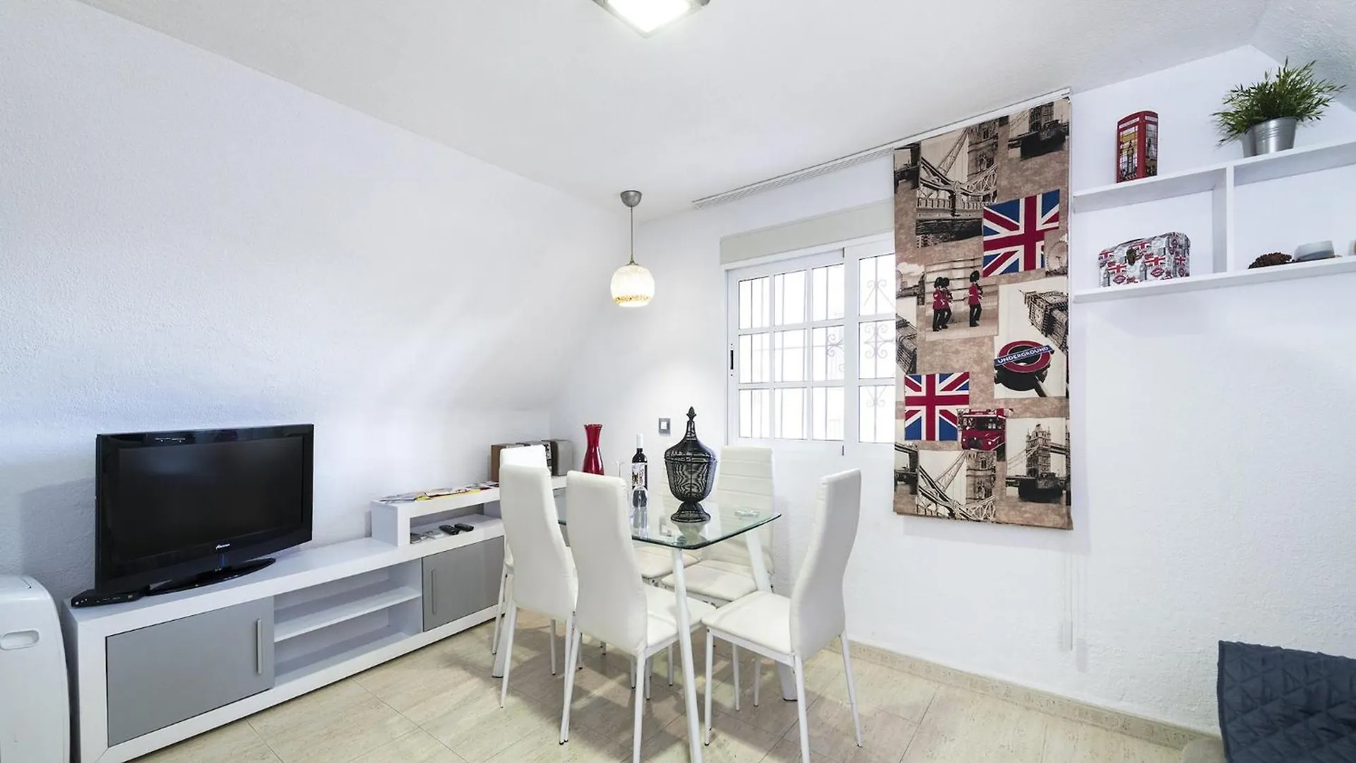 Amazing Apartment With Swimming Pool Torremolinos